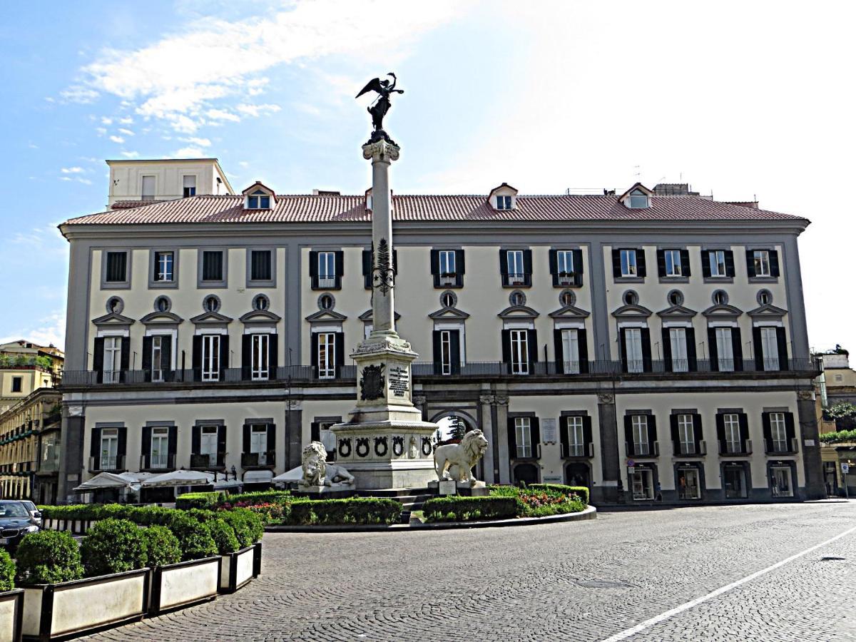 Luisa'S Apartment Naples Exterior photo